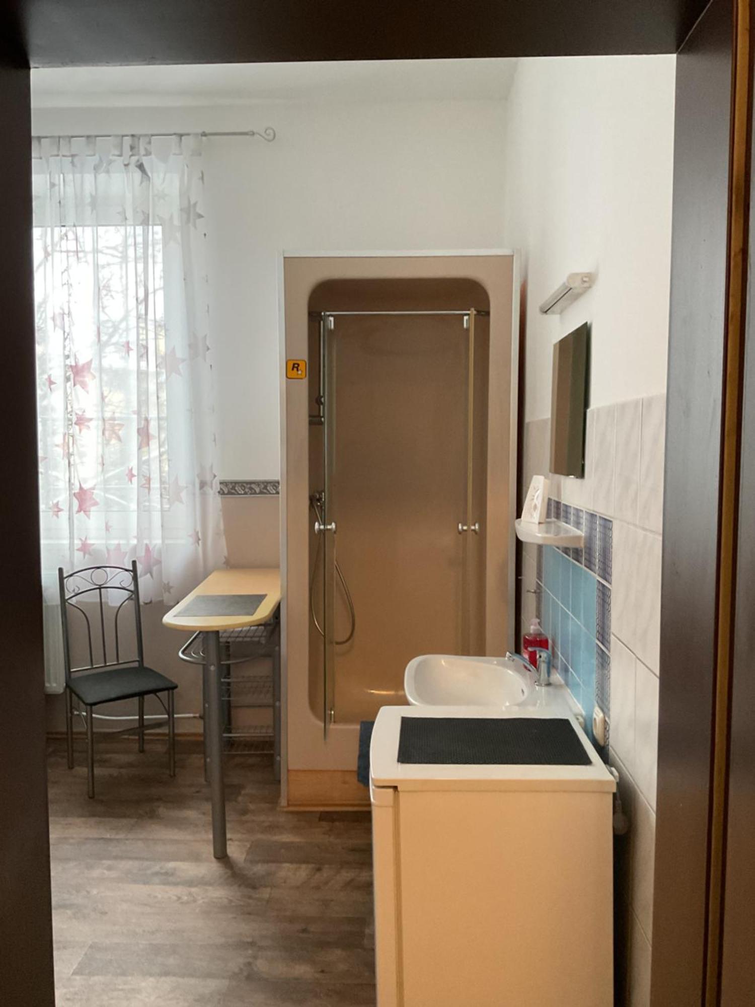 Pension&hostel Anna - Monteurzimmer * München