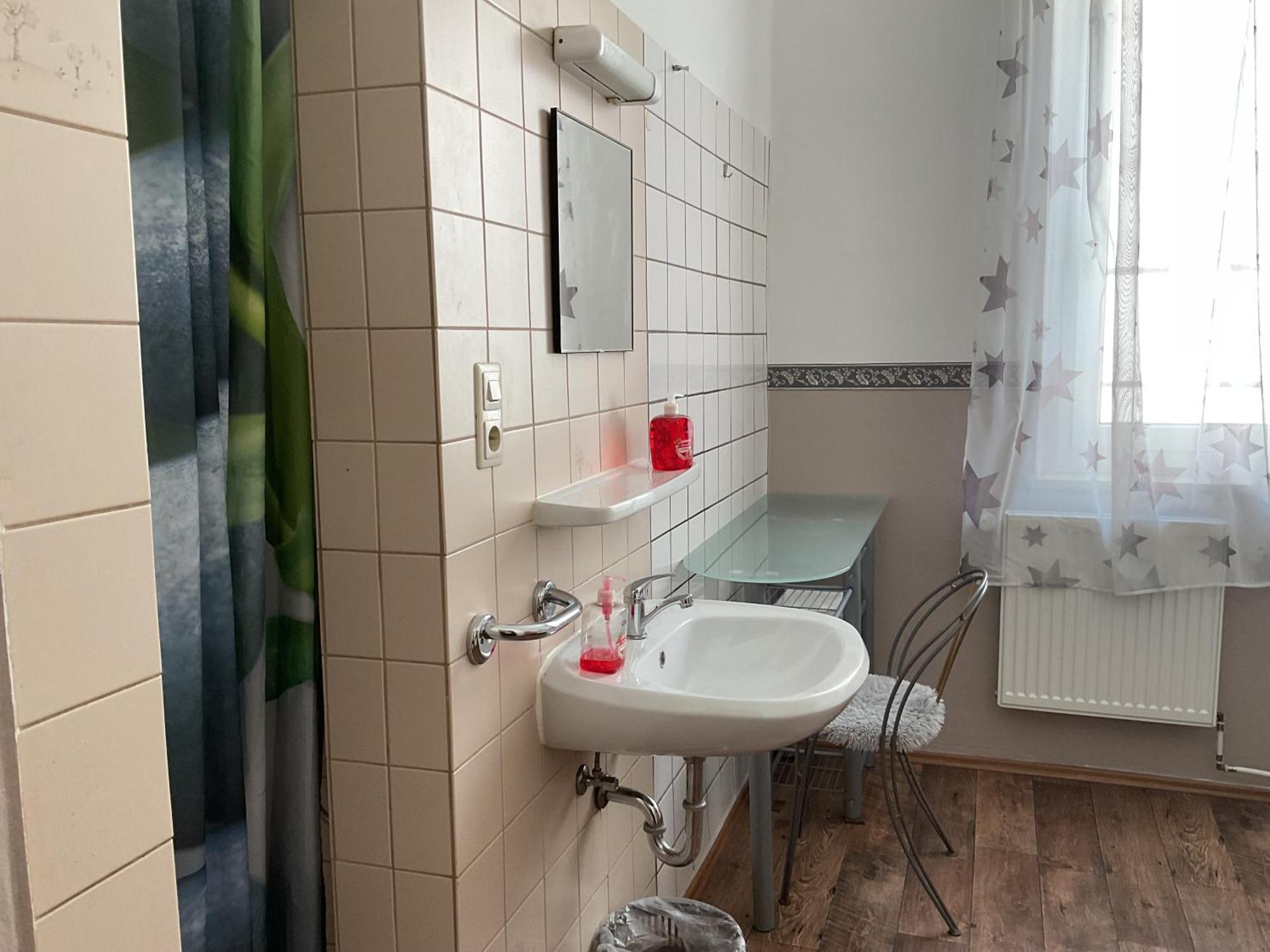 Pension&hostel Anna - Monteurzimmer Hostel München